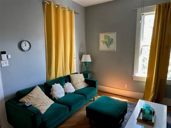 717 Church St, Galveston, TX 77550