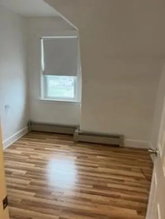 33 Alder St #B — Photo 11