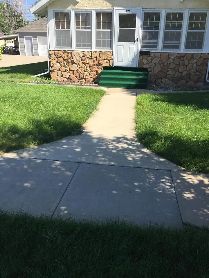 2 bed, 1000 sqft, $1,000 — Photo 1