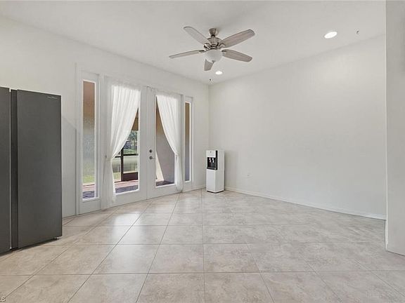 4th image of 7577 Bristol CIR