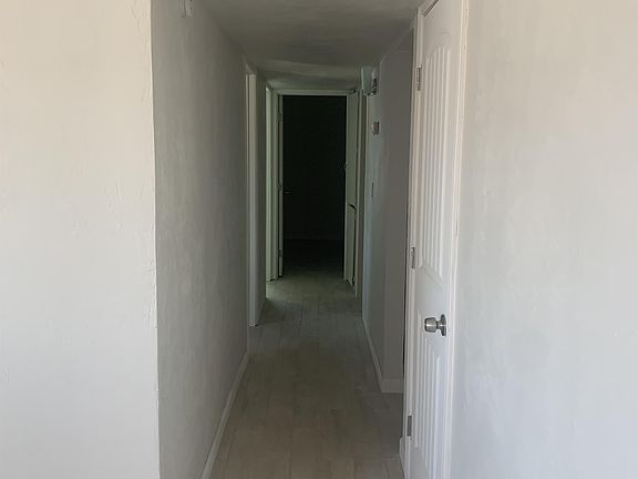 4th image of 2111 E Sunland Vis #2113