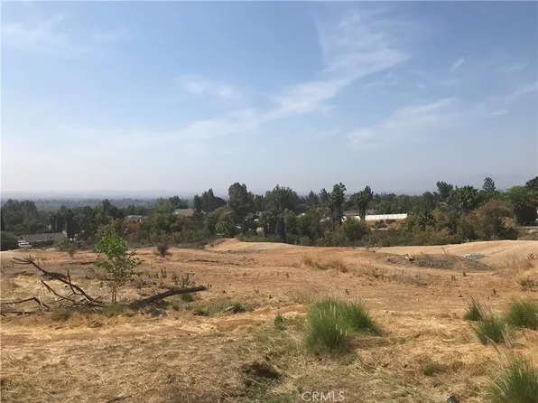 6401 Peralta Pl #5, Riverside, CA 92509
