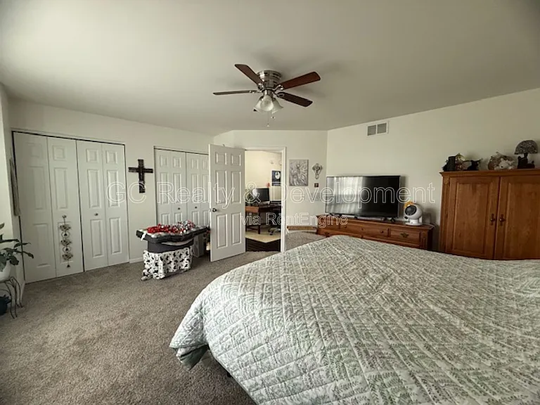 1064 Turin Dr — Photo 9