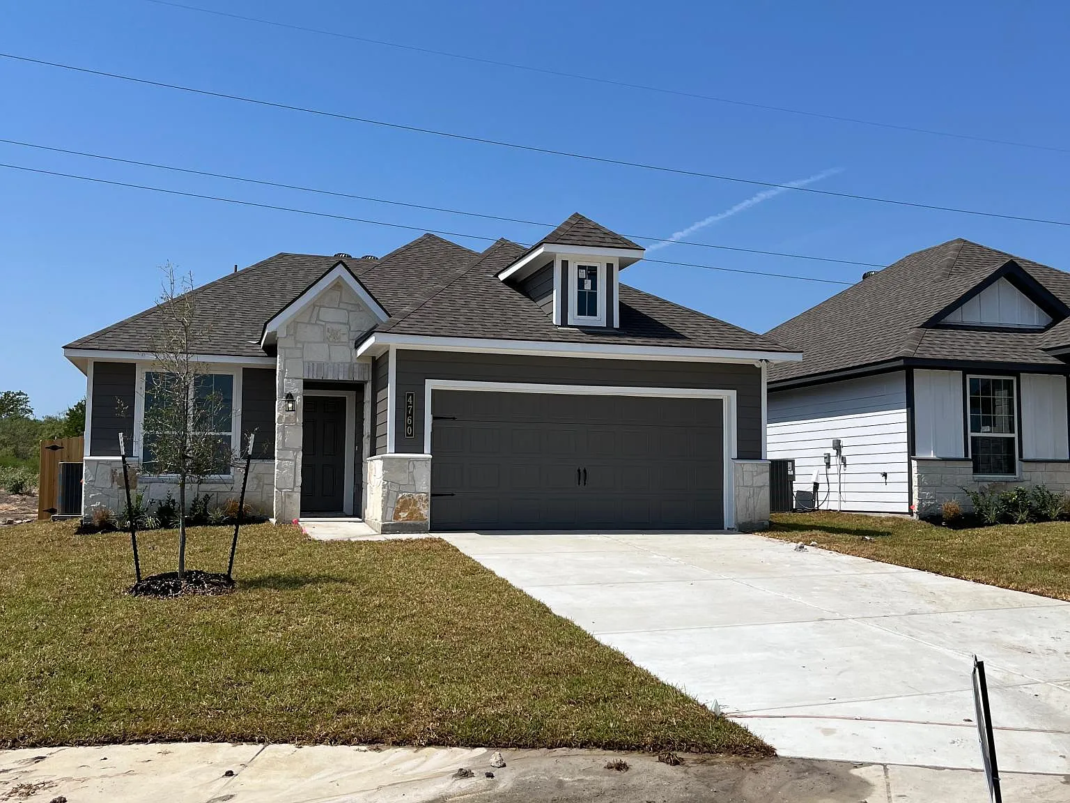 3 bed, 1363 sqft, $1,980 — Photo 4