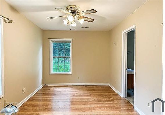 3rd image of 1208 Martindale Dr