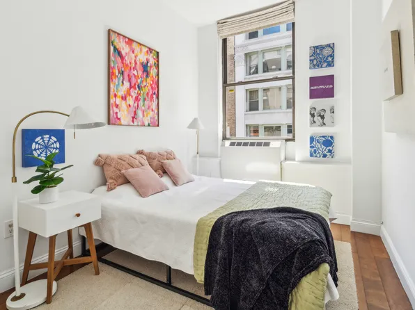 35 East 10th Street 5A image 3 of 6