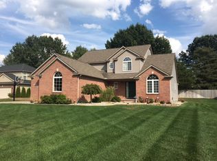 233 Crystal Ct, Howell, MI 48843