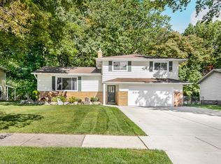 5514 Beacon Hill Ct, Seven Hills, OH