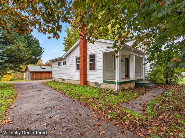 782 Five Mile Line Rd, Webster, NY 14580
