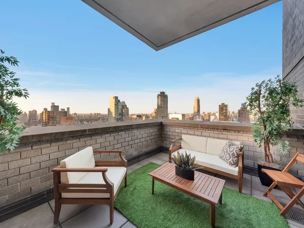 303 East 60th Street image 1 of 13