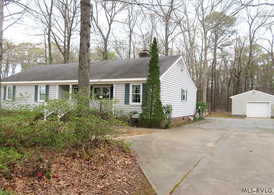 1st image of 209 Lakeview Dr