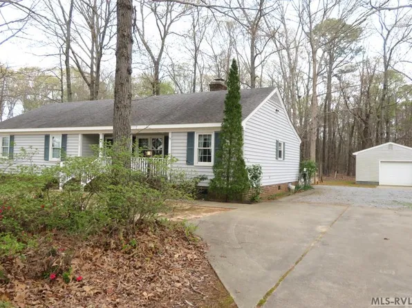 209 Lakeview Dr, Roanoke Rapids, NC 27870