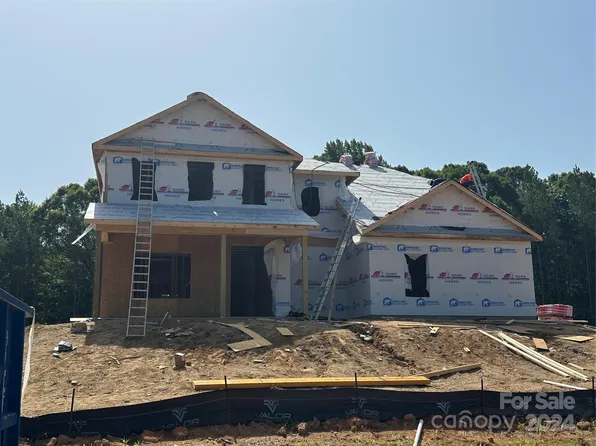 1745 Silver Birch Rd #105, York, SC 29745