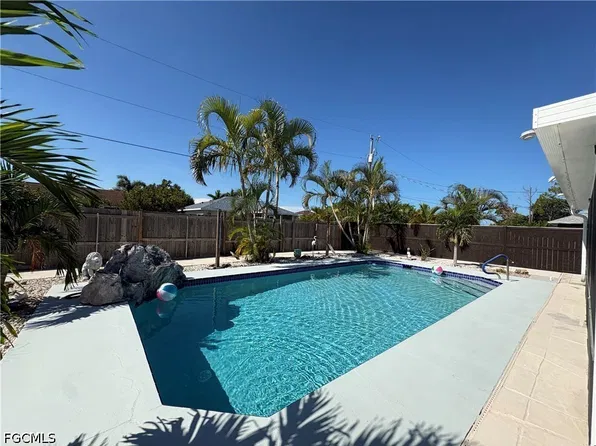 2734 NW 5th St, Cape Coral, FL 33993