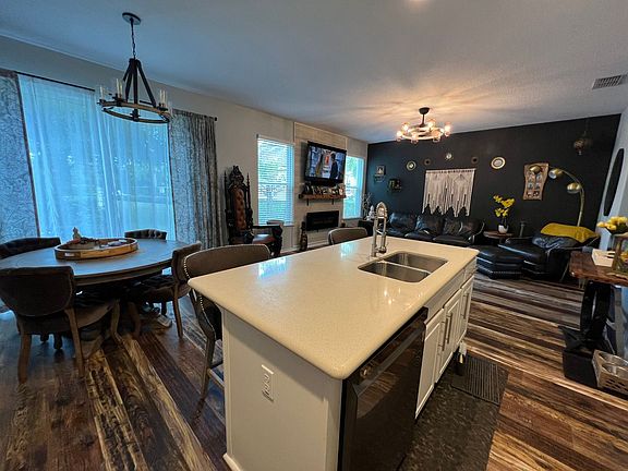2nd image of 1166 Victoria Glen Dr