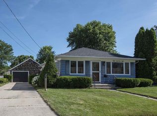 232 Frederick St, Menasha, WI 54952