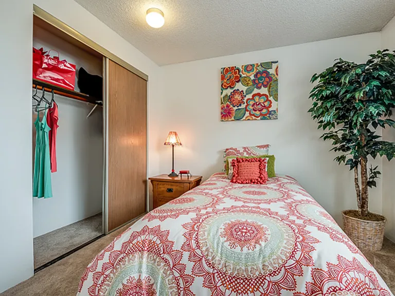 Crystal Springs Apartments — Photo 92