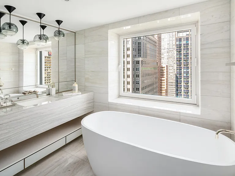 135 W 52nd St #Penthouse 5S — Photo 14