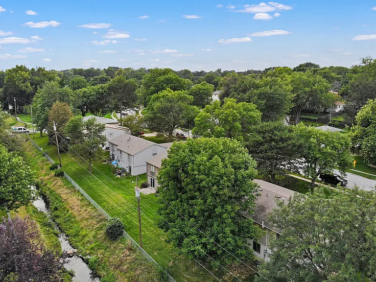 Westwood Duplexes — Photo 8