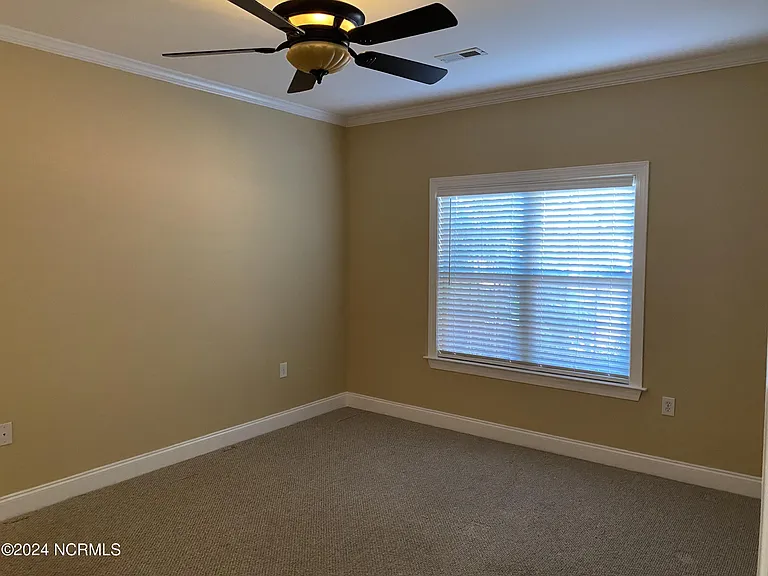 411 Avenshire Ct — Photo 19