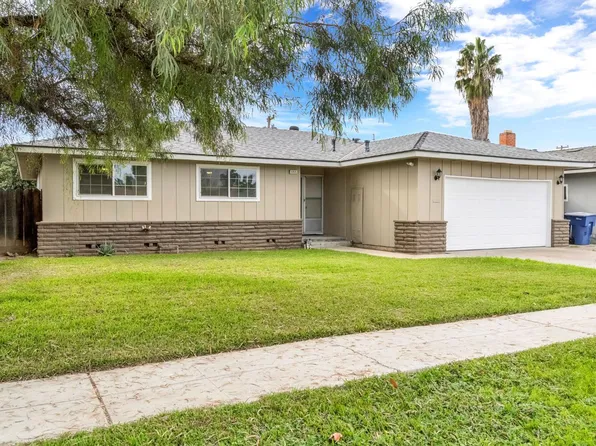 1215 E San Ramon Ave, Fresno, CA 93710
