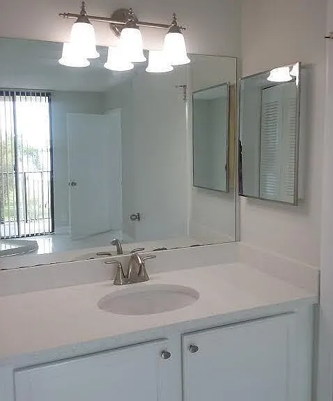 728 Executive Center Dr #31 — Photo 9