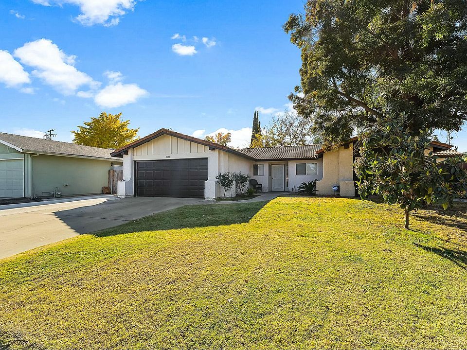 2nd image of 1339 Seeger Court