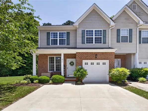 216 Monticello Ct, Smithfield, VA 23430