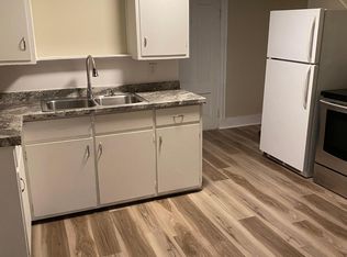 72 Goff St #3F, Auburn, ME 04210