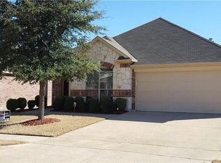 2771 Park Pl, Grand Prairie, TX 75052
