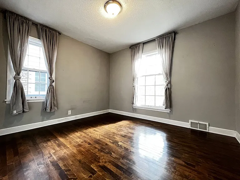 3120 Jersey Ave S — Photo 18