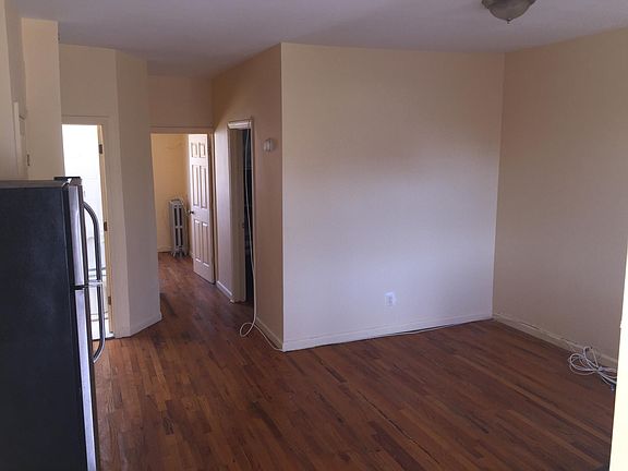 2nd image of 1225 Manor Ave #2H
