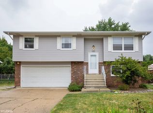 116 Laurie Ln, Oswego, IL 60543