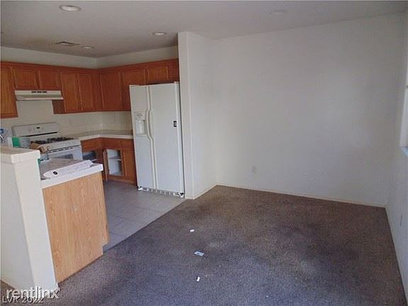 4th image of 1031 Monte De Oro Ave