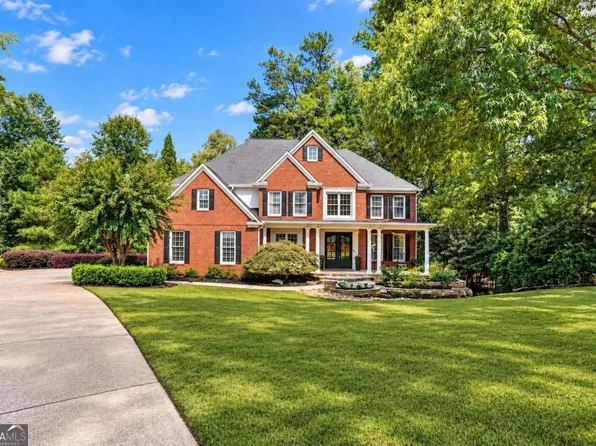335 Chickering Lake Ct, Roswell, GA 30075