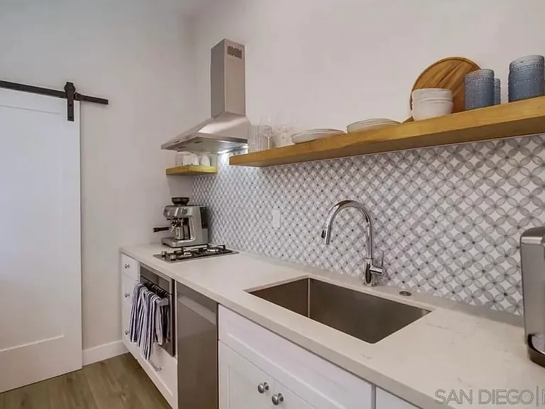 3326 Wisteria Dr — Photo 3