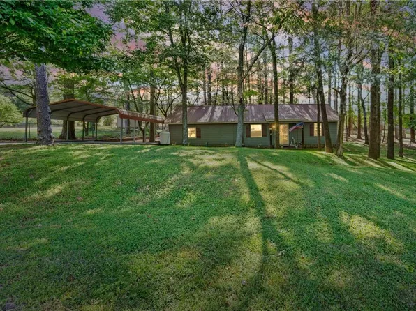 704 Johnson Rd SE, Adairsville, GA 30103