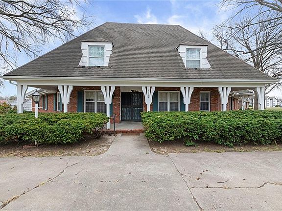 2nd image of 11415 Minor Dr