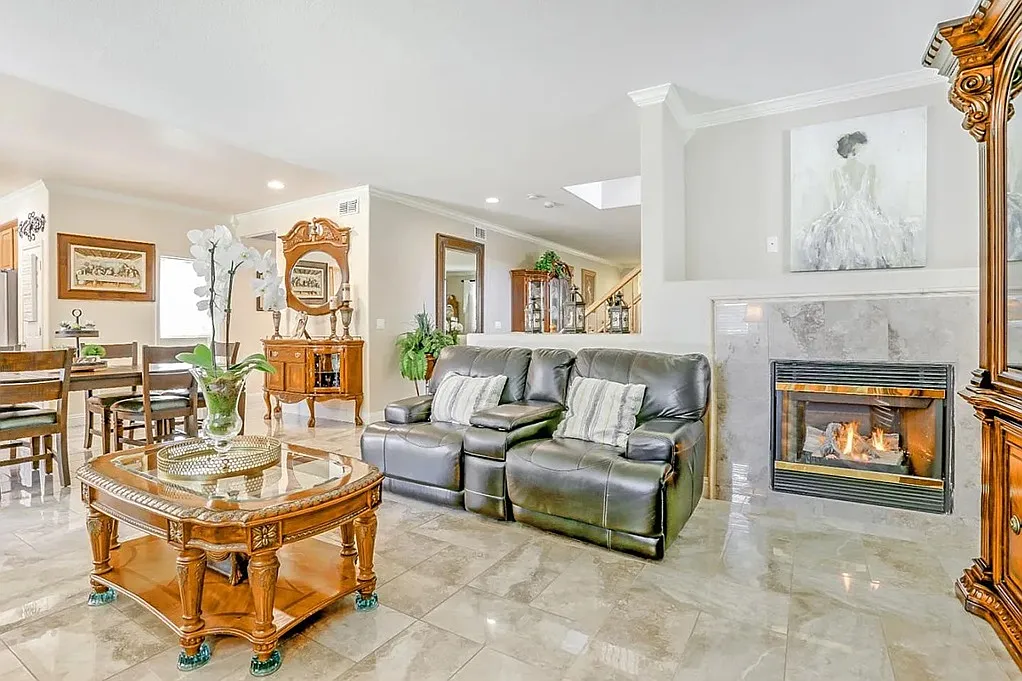 5 bed, 3179 sqft, $750 — Photo 4