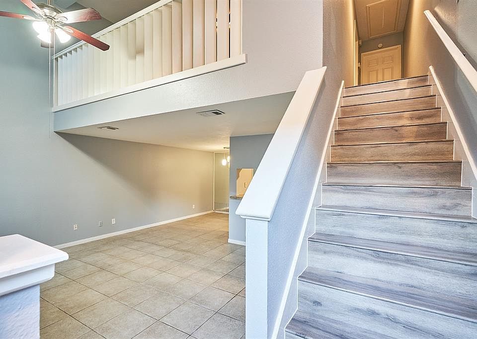 1st image of 13782 Hollowgreen Dr #43/404