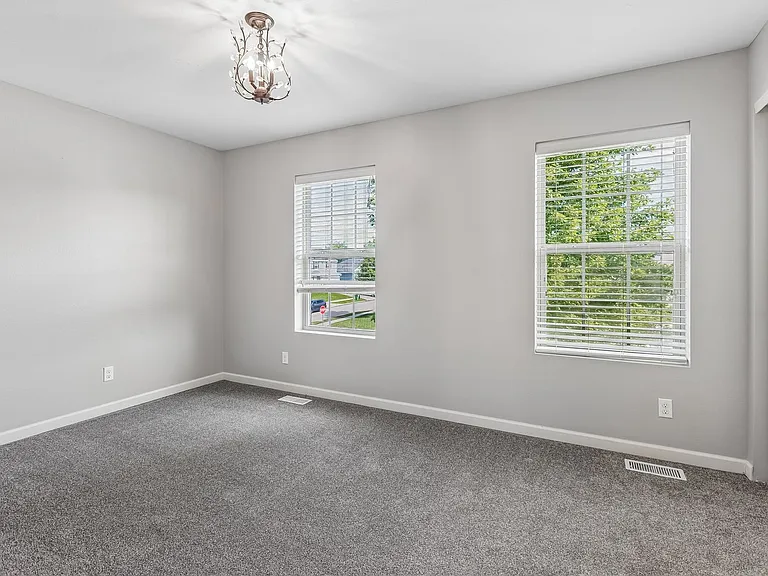 15915 Filmore Cir — Photo 23