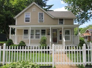 98 Botsford Ave, Milford, CT 06460