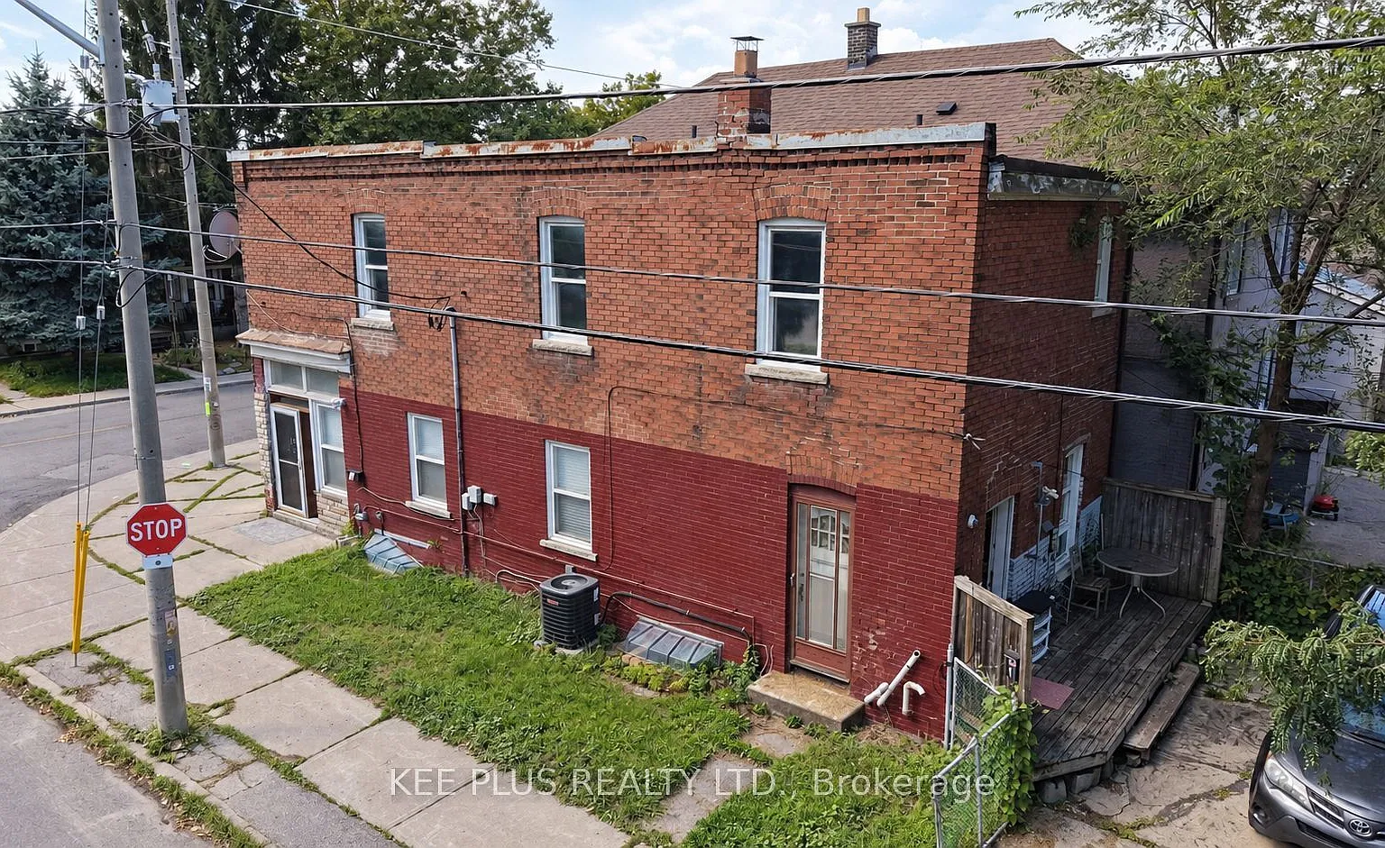 4 bed, $3,300 — Photo 2