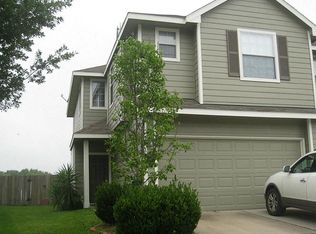 6204 Stoney Creek Dr, Pasadena, TX 77503