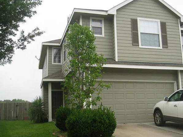 6204 Stoney Creek Dr, Pasadena, TX 77503