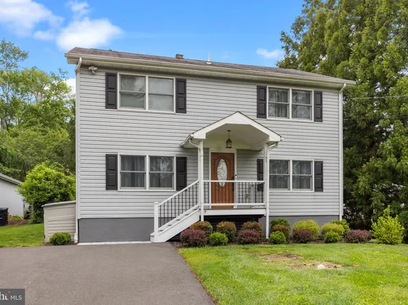 11 Wildwood Way, Titusville, NJ 08560