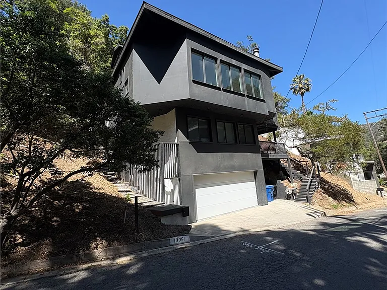 10051 Westwanda Dr — Photo 52