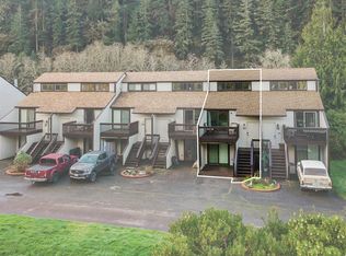 43605 State Highway 38 Hwy APT 17, Reedsport, OR 97467