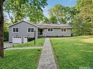 8 White Fox Rd, Stamford, CT 06903