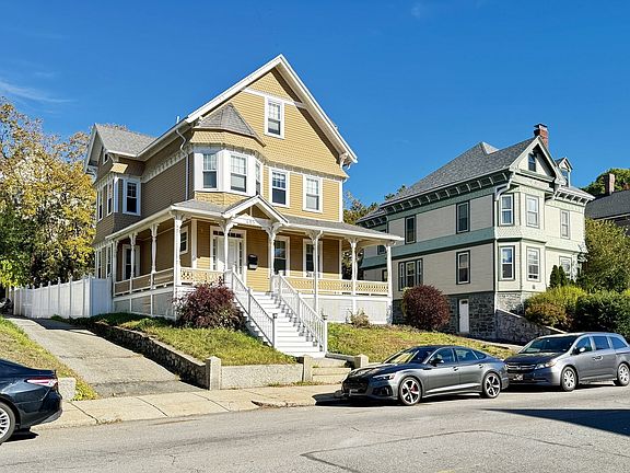 3rd image of 485 Pleasant St